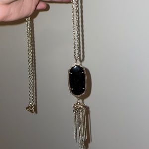 Black Kendra Scott necklace